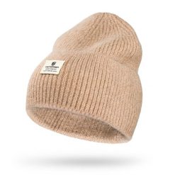 Beżowa czapka damska beanie w uniwersalnym rozmiarze z logo marki Peterson PTN HAT-10. Brązowe czapki zimowe damskie Peterson, z dzianiny. Za 30.75 zł.