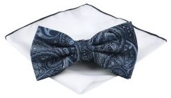 Mucha Męska z Poszetką (Zestaw) - Chattier - Orientalny Wzór, Granatowa. Niebieskie krawaty i muchy męskie Chattier, bez wzorów, eleganckie. Za 59.00 zł.