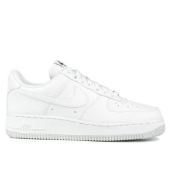 Buty sportowe sneakersy męskie Nike W AIR FORCE 1 ’07 NEXT. Białe buty sportowe na co dzień męskie Nike, bez zapięcia. Za 479.00 zł.