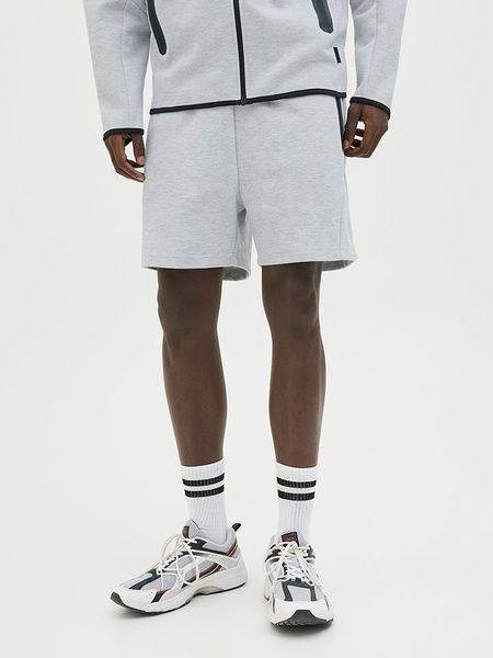 Jack & Jones Szorty dresowe w kolorze szarym rozmiar: M. Szare szorty męskie Jack & Jones, bez wzorów, z dresówki. Za 104.39 zł.