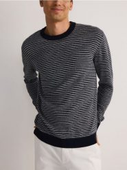 Sweter ze strukturalnej dzianiny - granatowy. Niebieskie swetry męskie Reserved, l, bez wzorów, z bawełny, bez kołnierzyka. W wyprzedaży za 39.99 zł.