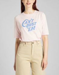 LEE HALF SLEEVE TEE DAMSKI T-SHIRT KOSZULKA NADRUK LOGO PALE LILAC L41ZEPSU 112140063. Bluzki damskie Lee, l, bez wzorów, bez kołnierzyka. Za 69.99 zł.