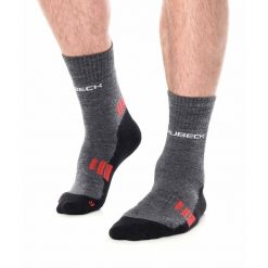 Skarpety męskie trekkingowe z wełną merino Brubeck Trekking Light. Niebieskie skarpetki męskie Brubeck, bez wzorów, z elastanu. Za 64.99 zł.