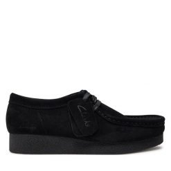 Półbuty Clarks. Czarne półbuty damskie Clarks, bez wzorów, bez obcasa, na płaskiej podeszwie. Za 349.99 zł.