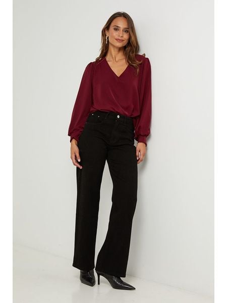 L'armoire de Suzette Bluzka w kolorze bordowym rozmiar: 38/40. Czerwone bluzki damskie L'armoire de Suzette, l, bez wzorów, klasyczne, bez kołnierzyka, bez ramiączek. Za 104.39 zł.