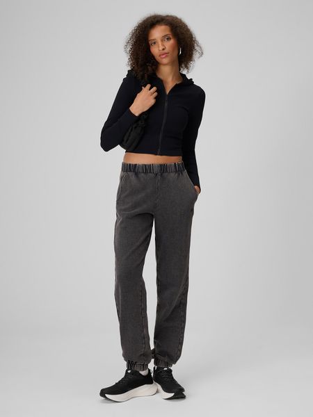4F Spodnie dresowe joggery damskie - szare S. Szare spodnie dresowe damskie 4f, s, bez wzorów, z bawełny. Za 169.99 zł.