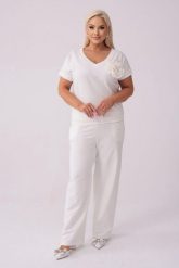 Komplet dresowy Róża w kolorze ecru - bluzka + długie spodnie PLUS SIZE XXL LATO. Spodnie materiałowe damskie Moda Size Plus Iwanek, bez wzorów, z bawełny, klasyczne, plus size. Za 289.90 zł.