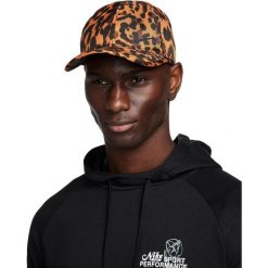 Czapka Nike Club 5. Czapki z daszkiem damskie Nike, bez wzorów, z materiału. Za 190.00 zł.
