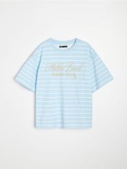 Bawełniana koszulka z haftowanym napisem - wielobarwny. T-shirty damskie Sinsay, l, bez wzorów, z bawełny, bez kołnierzyka. Za 25.99 zł.