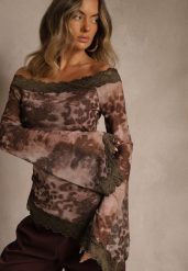 Brązowa Bluzka Siateczkowa Typu Hiszpanka z Bawełną i Wiskozą z Koronką Nurriva. Brązowe bluzki damskie Renee, l, bez wzorów, z bawełny, bez kołnierzyka, bez ramiączek. Za 69.99 zł.