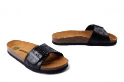 DR. BRINKMANN 700677-01 schwarz, klapki damskie. Czarne klapki damskie Dr. Brinkmann, bez wzorów, bez obcasa. Za 184.90 zł.
