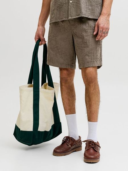 Jack & Jones Szorty "Jaiden" w kolorze szarobrązowym rozmiar: M. Brązowe szorty męskie Jack & Jones, z bawełny, bez kołnierzyka. Za 85.95 zł.