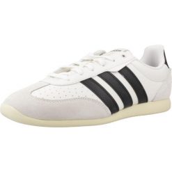 Buty ADIDAS JR4618 Biały. Białe buty trekkingowe męskie Adidas, z tkaniny, bez zapięcia, trekkingowe. Za 298.95 zł.