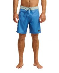 Spodenki boardshort dla Mężczyzn SURFSILK ARCH 18" Niebieski. Niebieskie kąpielówki męskie Quiksilver, l, bez wzorów, z elastanu, do pływania. Za 299.99 zł.