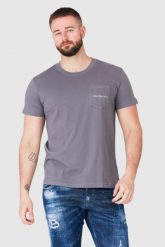CALVIN KLEIN JEANS Szary t-shirt męski z logo. Szare t-shirty męskie CALVIN KLEIN, m, bez wzorów, z jeansu, bez kołnierzyka. W wyprzedaży za 99.99 zł.