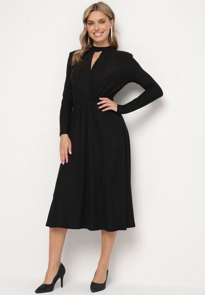 Czarna Koktajlowa Sukienka z Metaliczną Nicią Mianella. Czarne sukienki damskie Born2be, s, z aplikacjami, eleganckie, bez kołnierzyka, bez ramiączek, midi. Za 119.99 zł.