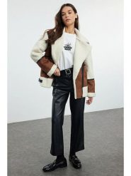 Trendyol Kurtka przejściowa w kolorze karmelowo-kremowym rozmiar: XS. Brązowe kurtki damskie Trendyol, xs, bez wzorów, bez kaptura. Za 52.99 zł.