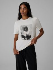 4F T-shirt relaxed z nadrukiem damski - kremowy S. Białe t-shirty damskie 4f, m, bez wzorów, z bawełny, bez kołnierzyka. Za 79.99 zł.