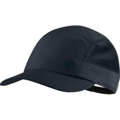 Czapka z daszkiem Fjallraven Abisko Mesh Cap. Niebieskie czapki męskie Fjällräven, bez wzorów, z meshu. Za 135.99 zł.