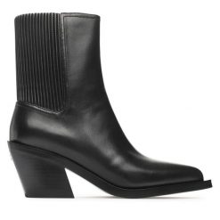 Botki Coach. Czarne botki damskie Coach, bez obcasa, na słupku, bez zapięcia. Za 1,299.00 zł.