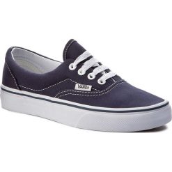 Tenisówki VANS - Era VN-0EWZNVY Navy. Niebieskie trampki i tenisówki męskie Vans, bez wzorów, z gumy, bez zapięcia. W wyprzedaży za 249.00 zł.