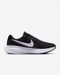 Buty do biegania damskie Nike Revolution 8. Czarne obuwie do biegania damskie Nike, nike revolution. Za 249.99 zł.