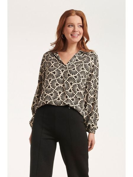 Smashed Lemon Bluzka w kolorze szarym rozmiar: XXL. Szare bluzki damskie Smashed Lemon, s, bez wzorów, z wiskozy, klasyczne, bez kołnierzyka, bez ramiączek. Za 84.01 zł.