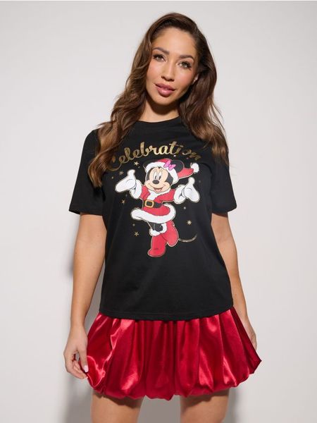 Bawełniana koszulka z nadrukiem Minnie Mouse - czarny. Czarne t-shirty damskie Sinsay, l, bez wzorów, z bawełny, bez kołnierzyka. Za 39.99 zł.