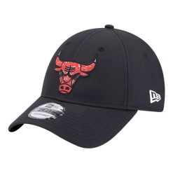 Męska Czapka Z Daszkiem 9Forty Chicago Bulls. Czarne czapki męskie New Era, bez wzorów, sportowe. Za 197.99 zł.
