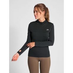 Damska bezszwowa bluza z kapturem Newline Cambrigde. Czarne bluzy z kapturem damskie Newline, xs, z materiału. Za 336.00 zł.
