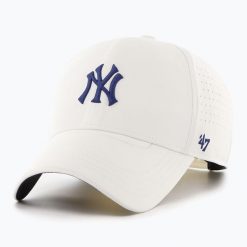 Czapka z daszkiem 47 Brand New York Yankees Vent MVP. Białe czapki męskie 47 Brand, bez wzorów. Za 159.99 zł.