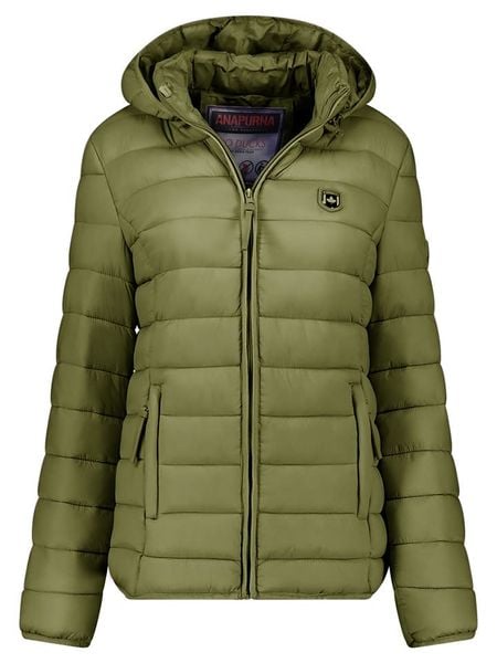 ANAPURNA Kurtka zimowa "Akitalana Hood" w kolorze oliwkowym rozmiar: S. Zielone kurtki damskie ANAPURNA, na zimę, s, bez wzorów, z puchu, bez kaptura. Za 156.24 zł.