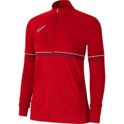 Bluza sportowa damska Nike Dri-FIT Academy 21. Czerwone bluzy bez kaptura damskie Nike, bez wzorów, bez ramiączek, bez kaptura. Za 114.99 zł.