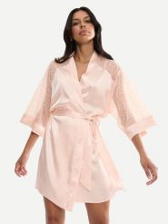 Triumph Szlafrok A Weekend To Remember 10227185 Beżowy. Brązowe szlafroki damskie Triumph, bez wzorów, z satyny. Za 199.99 zł.