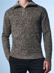 Ocieplany melanżowy sweter z wysokim kołnierzem - brązowy. Brązowe swetry męskie Sinsay, l, bez wzorów, bez kołnierzyka. Za 79.99 zł.