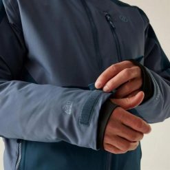 Kurtka narciarska Dare 2B Eagle III. Niebieskie kurtki męskie Dare 2b, na zimę, l, bez wzorów, z materiału, z kapturem. Za 433.00 zł.
