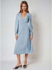 Monki Sukienka w kolorze błękitno-czarnym rozmiar: 40. Niebieskie sukienki damskie Monki, bez wzorów, bez kołnierzyka, bez ramiączek, midi. Za 60.99 zł.