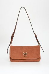 Torebka zamszowa Click Soft Baguette PINKO. Torebki klasyczne damskie Pinko, bez wzorów, z zamszu, zamszowe, bez dodatków. Za 1,739.00 zł.