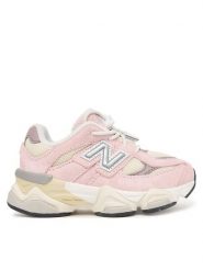 New Balance Sneakersy IV9060BE Różowy. Czerwone buty sportowe dziewczęce New Balance, bez wzorów, ze skóry, bez zapięcia. Za 399.99 zł.