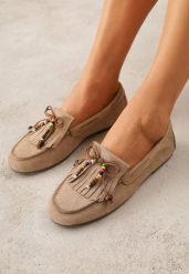 Beżowe Mokasyny VICES z Imitacji Zamszu z Kokardką Kolorowymi Koralikami i Skórzaną Wkładką Nenden. Brązowe mokasyny damskie Renee, z jeansu. Za 99.99 zł.
