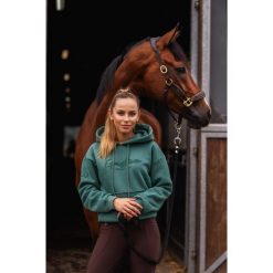 Second Life - Bluza jeździecka Equestrian butelkowa zieleń... - Stan Doskonały. Zielone bluzy z kapturem damskie JD ATTACK, xs, z bawełny. Za 135.99 zł.