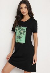 Czarna Bawełniana Sukienka o Kroju Typu T-shirt Zdobiona Nadrukiem Nevolira. Czarne sukienki damskie Born2be, l, z aplikacjami, z bawełny, bez kołnierzyka. Za 34.99 zł.
