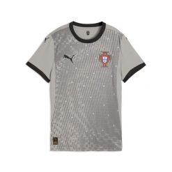 Damska koszulka bramkarska z krótkim rękawem Portugalia 2025 PUMA. Czarne bluzki damskie Puma, s, bez wzorów, sportowe, bez kołnierzyka, bez ramiączek. Za 419.00 zł.