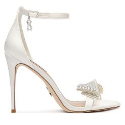 Sandały Steve Madden. Białe sandały damskie Steve Madden, bez wzorów, bez obcasa, na szpilce. Za 519.99 zł.