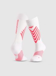 4F Skarpety narciarskie damskie - białe MT. Białe skarpetki damskie 4f, bez wzorów, ze skóry. Za 99.99 zł.