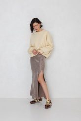 SPÓDNICA JENNY BEŻOWA S - Flawless. Brązowe spódniczki damskie Flawless, na lato, s, bez wzorów, z gumy, sportowe, maxi, sportowe. Za 429.00 zł.