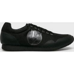 Versace Jeans - Buty. Czarne buty sportowe na co dzień męskie Versace Jeans, z gumy, bez zapięcia. W wyprzedaży za 399.90 zł.