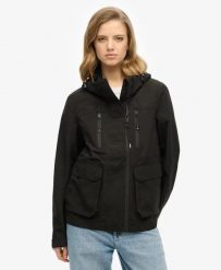 Superdry Kurtka z kapturem Ultimate Tech Windbreaker – Slim, Czarna. Czarne kurtki damskie Superdry., bez wzorów, z kapturem. Za 626.70 zł.