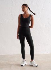 Damskie legginsy z wysokim stanem, squat proof, dla niskich Sense czarne. Czarne legginsy damskie Aim'n, xl, bez wzorów, z elastanu. Za 296.00 zł.