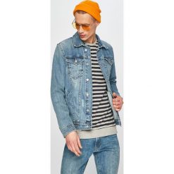 Guess Jeans - Kurtka. Niebieskie kurtki męskie Guess Jeans, m, z aplikacjami, z bawełny, bez kaptura. W wyprzedaży za 399.90 zł.